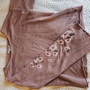 American Eagle Outfitters Mauve Sweater with Floral Design